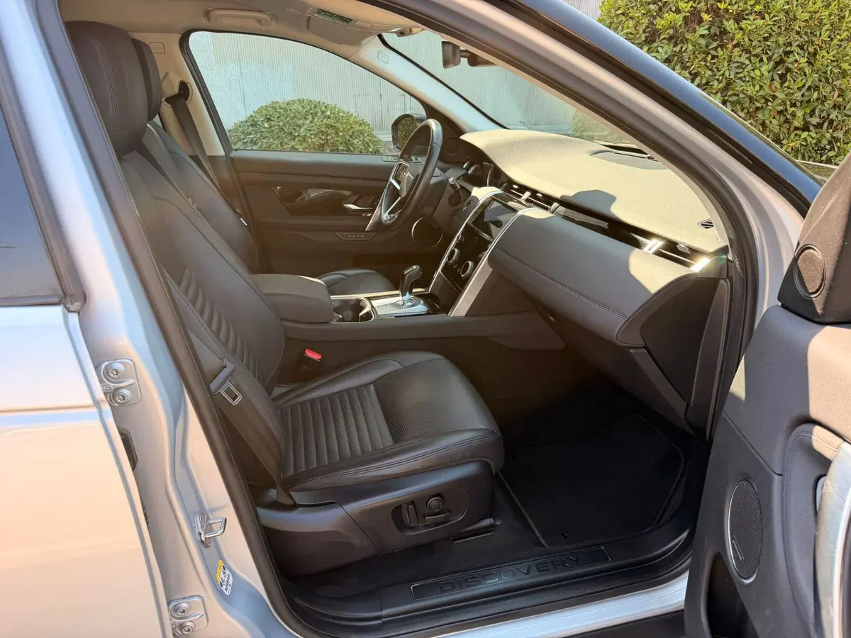 Land Rover Discovery Sport usata a Salerno (4)