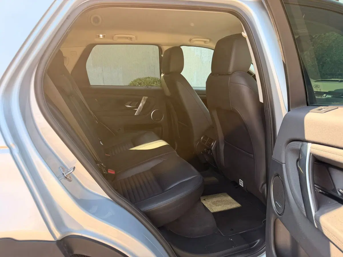Land Rover Discovery Sport usata a Salerno (5)