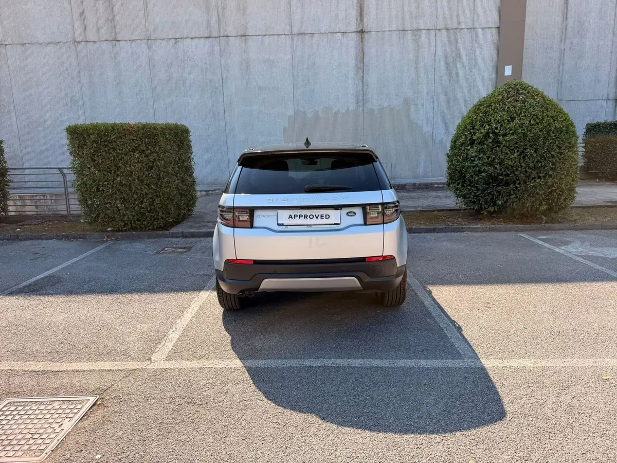 Land Rover Discovery Sport usata a Salerno (7)