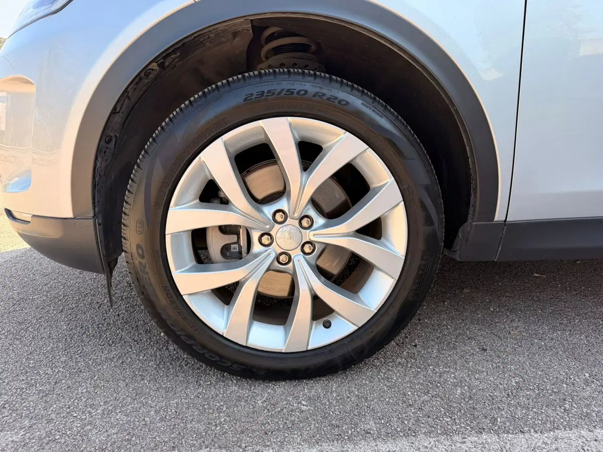 Land Rover Discovery Sport usata a Salerno (9)