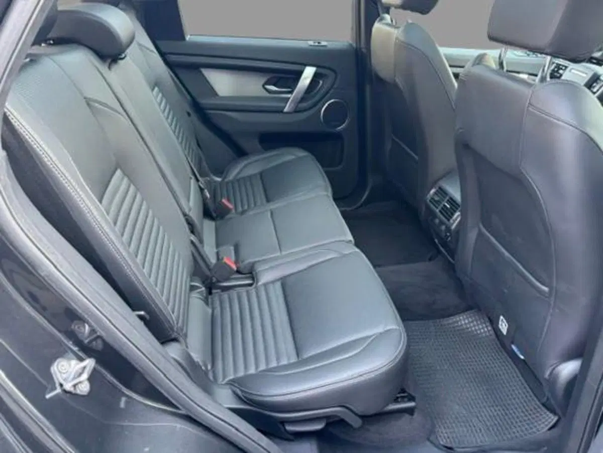 Land Rover Discovery Sport usata a Monza e Brianza (5)
