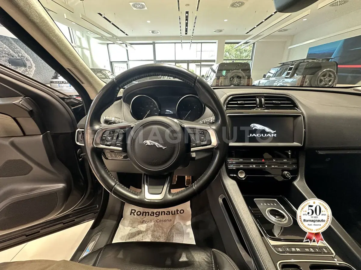 Jaguar F-Pace usata a Forlì-Cesena (17)