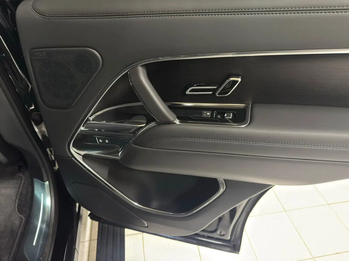 Land Rover Range Rover usata a Novara (17)