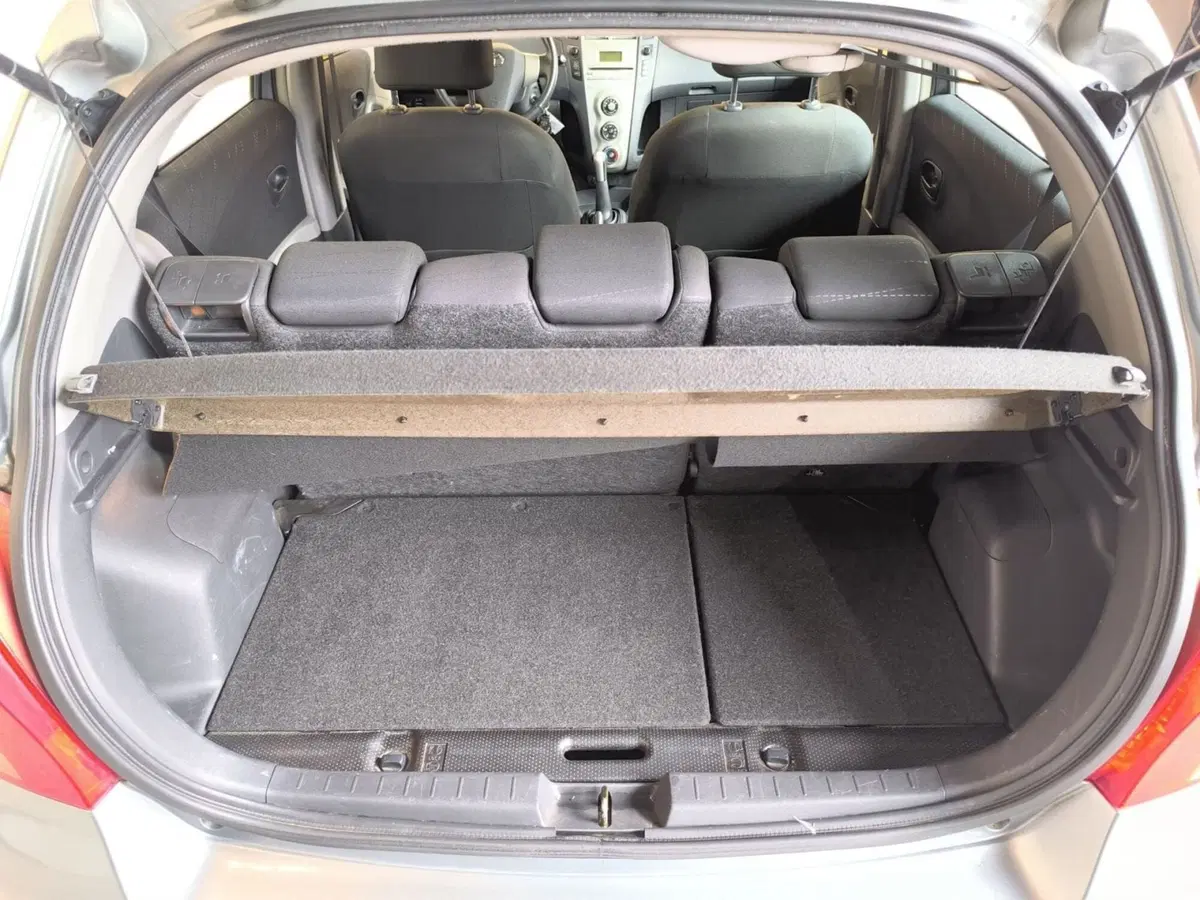 Toyota Yaris usata a Udine (14)