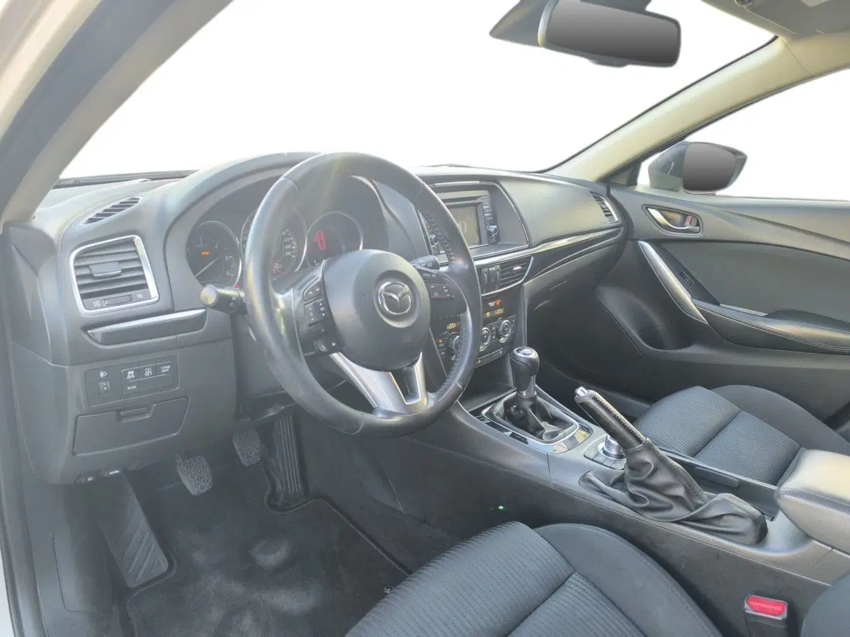 Mazda Mazda6 Station Wagon usata a Udine (9)
