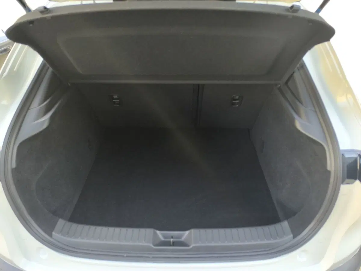 Mazda CX-30 usata a Udine (15)
