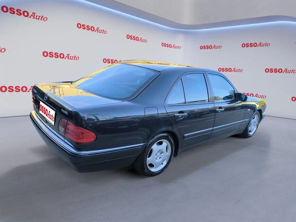 Mercedes-Benz Classe E usata a Udine (3)