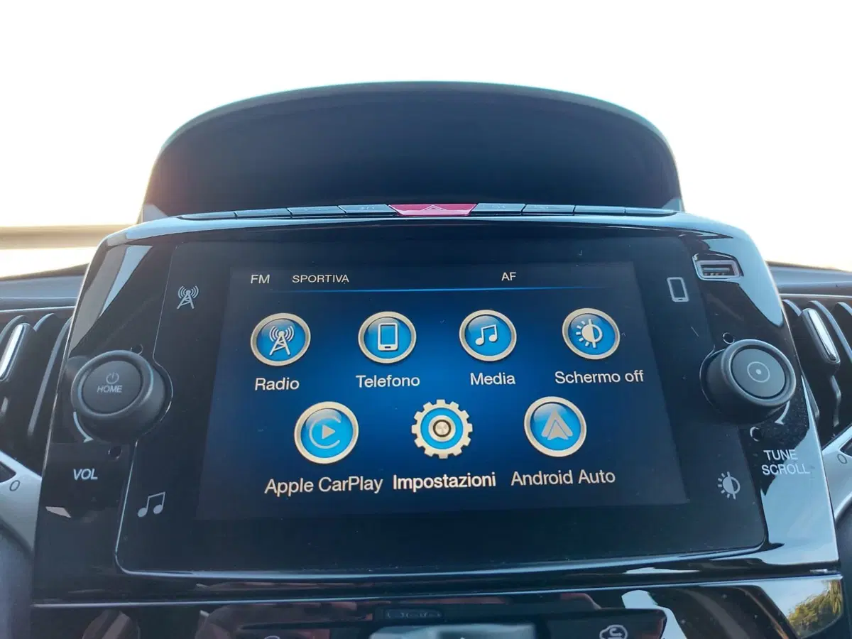 Lancia Ypsilon usata a Pavia (10)