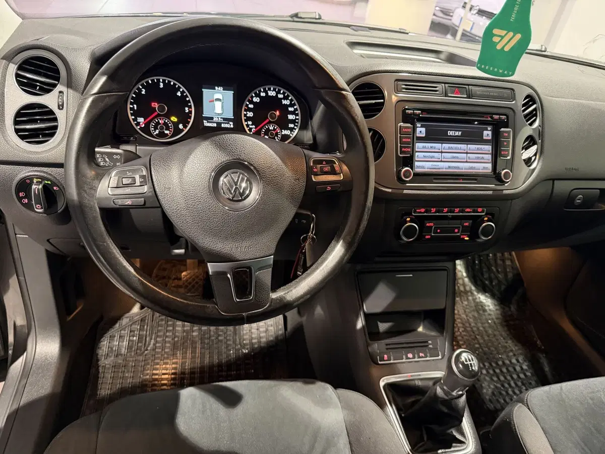 Volkswagen Tiguan usata a Genova (12)