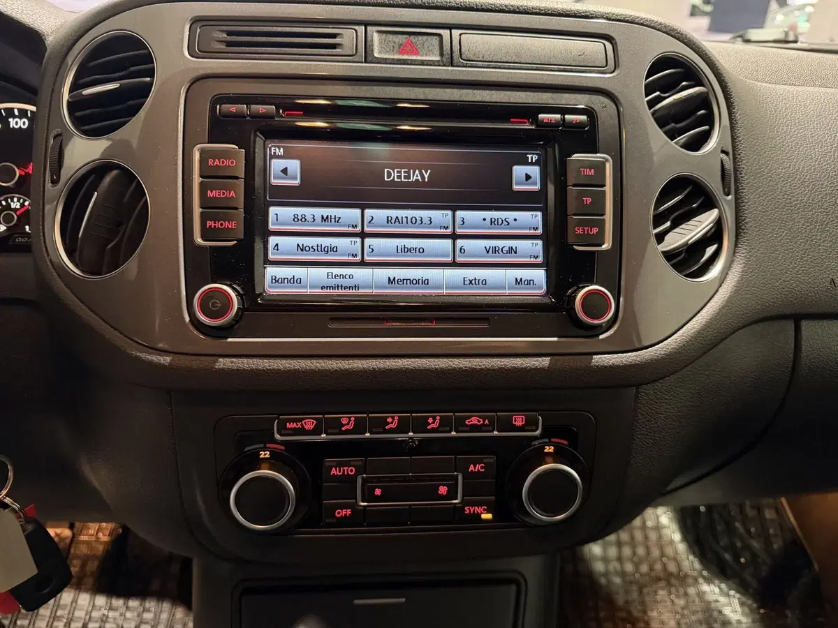 Volkswagen Tiguan usata a Genova (14)