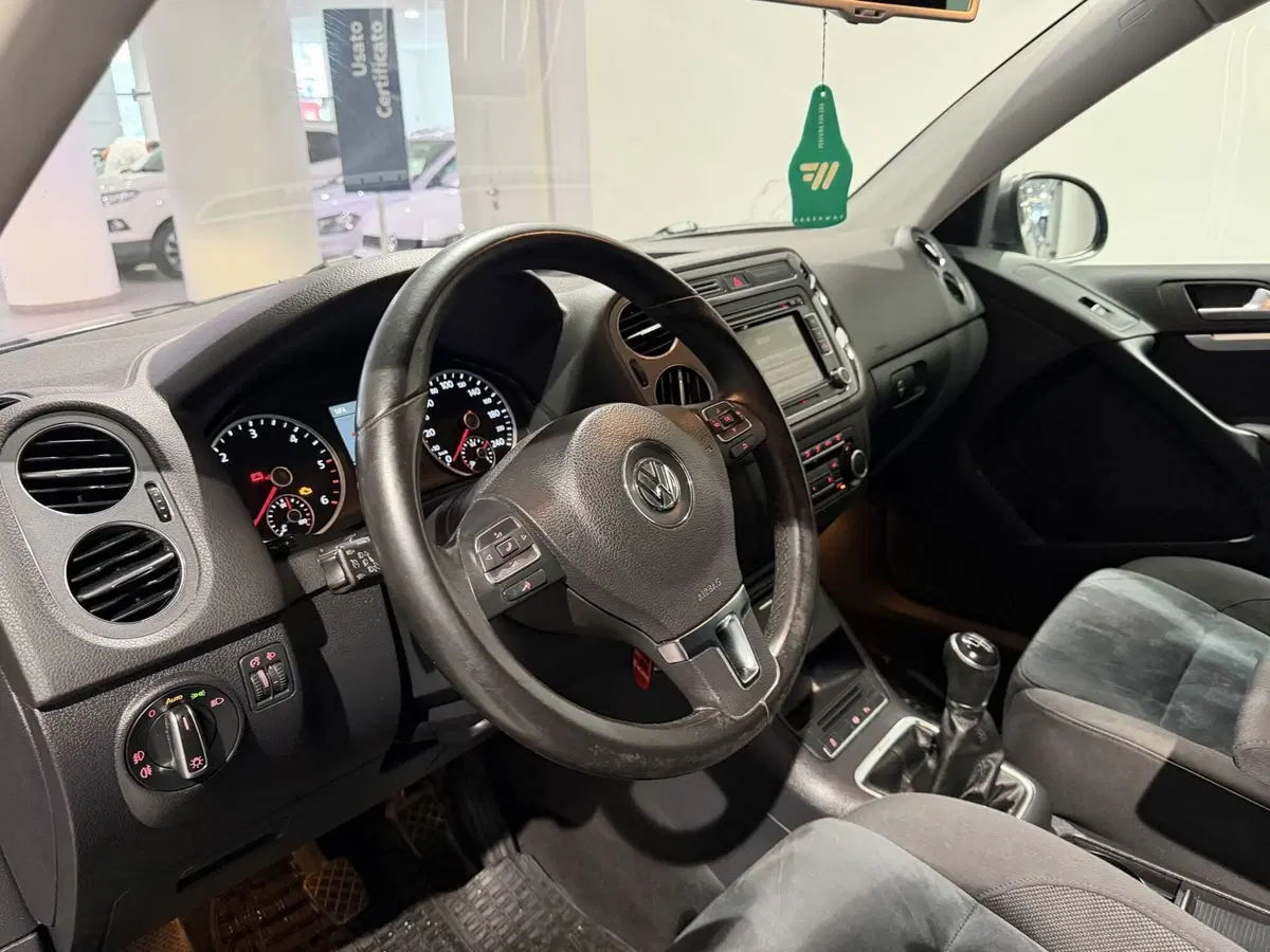 Volkswagen Tiguan usata a Genova (8)
