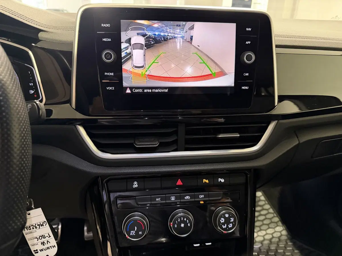 Volkswagen T-Roc usata a Genova (13)