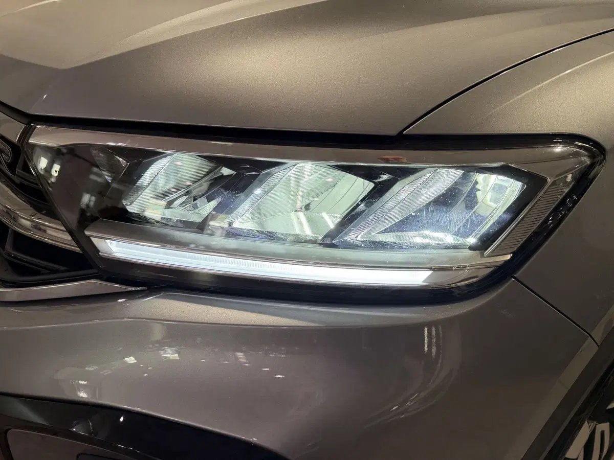 Volkswagen T-Roc usata a Genova (15)
