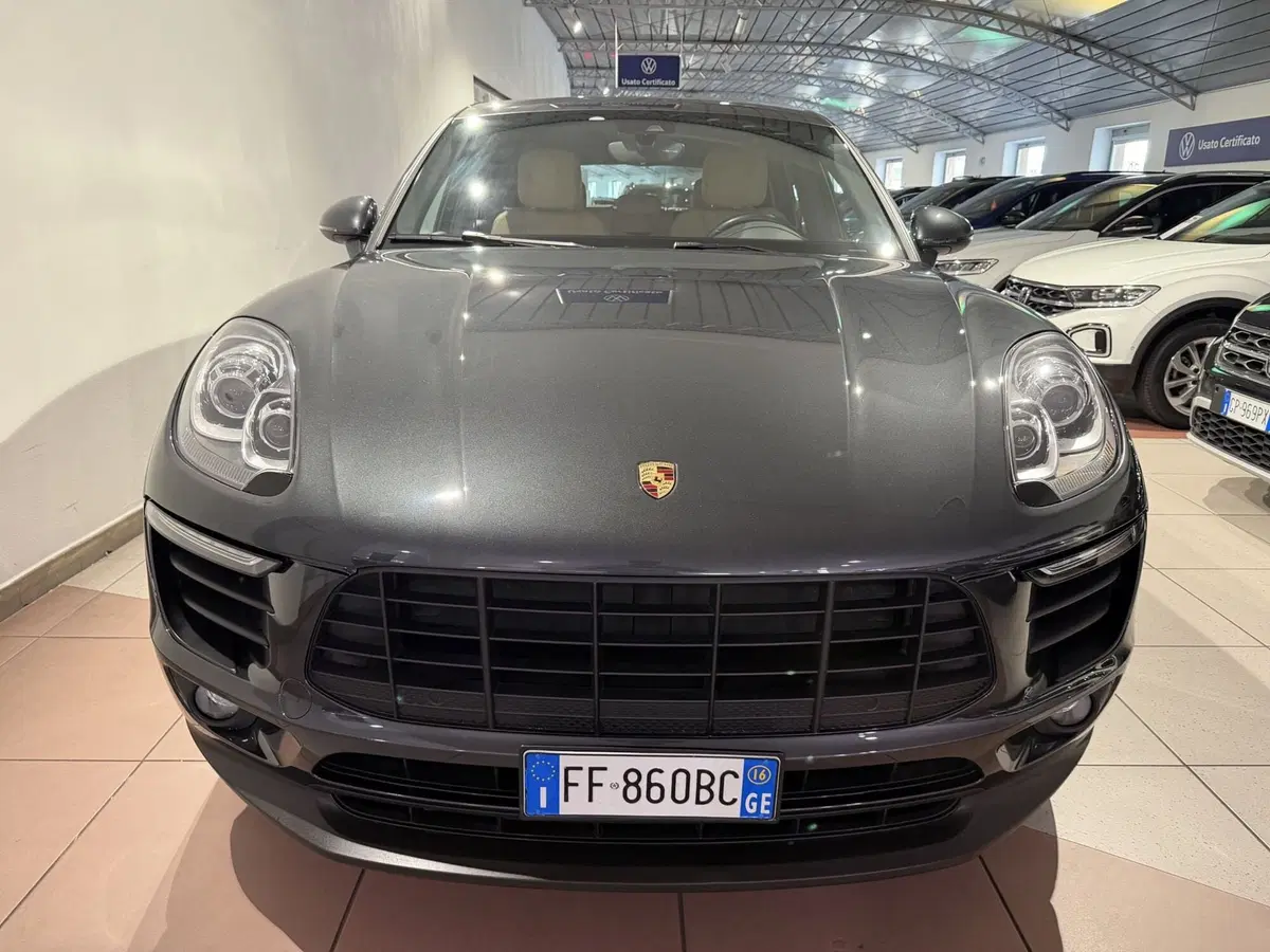 Porsche Macan usata a Genova (7)