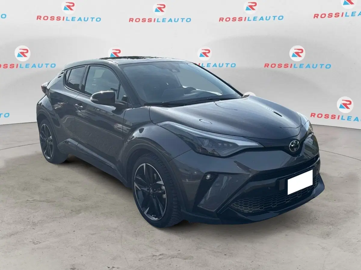Toyota Toyota C-HR usata a Massa-Carrara (8)