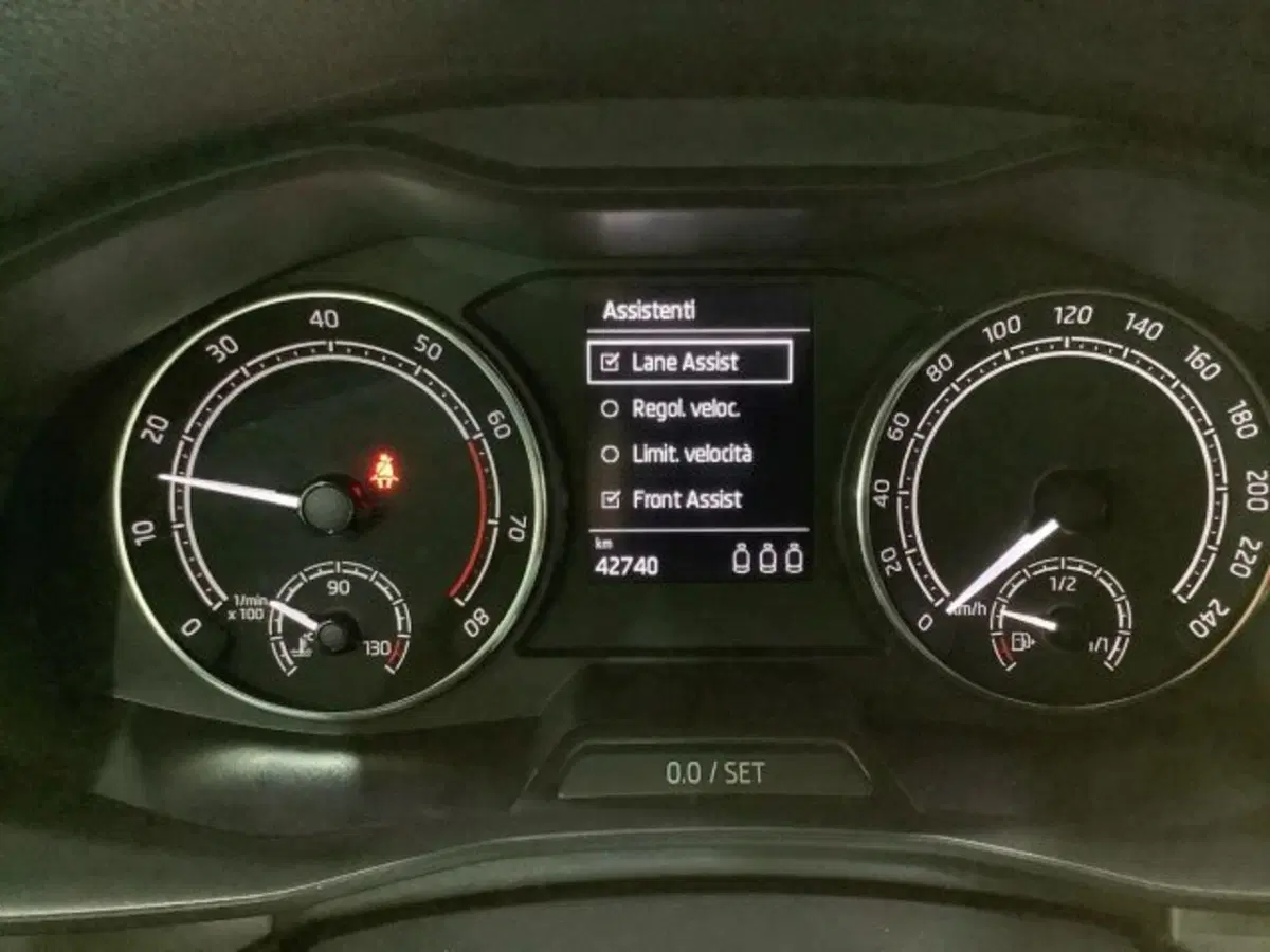 Skoda Kamiq usata a Catania (15)