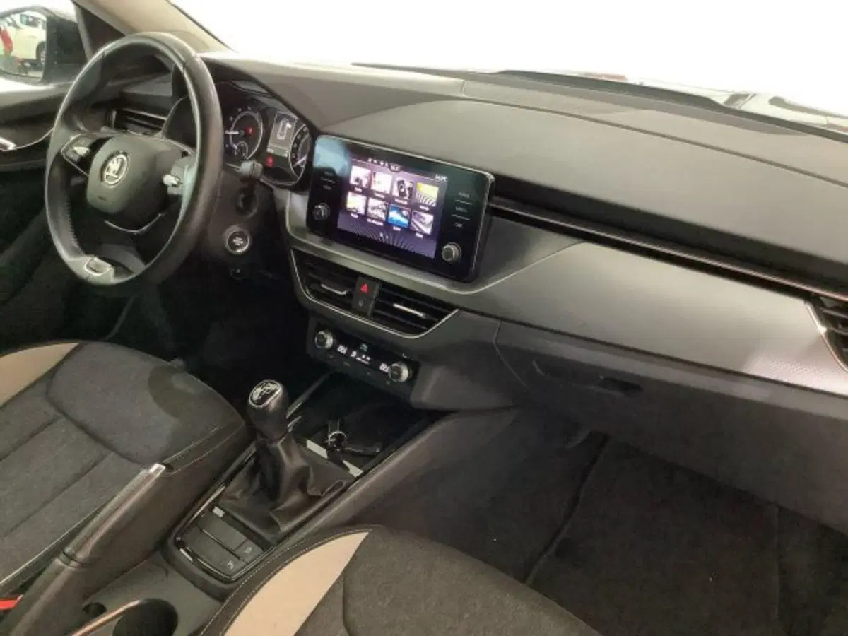 Skoda Kamiq usata a Catania (9)