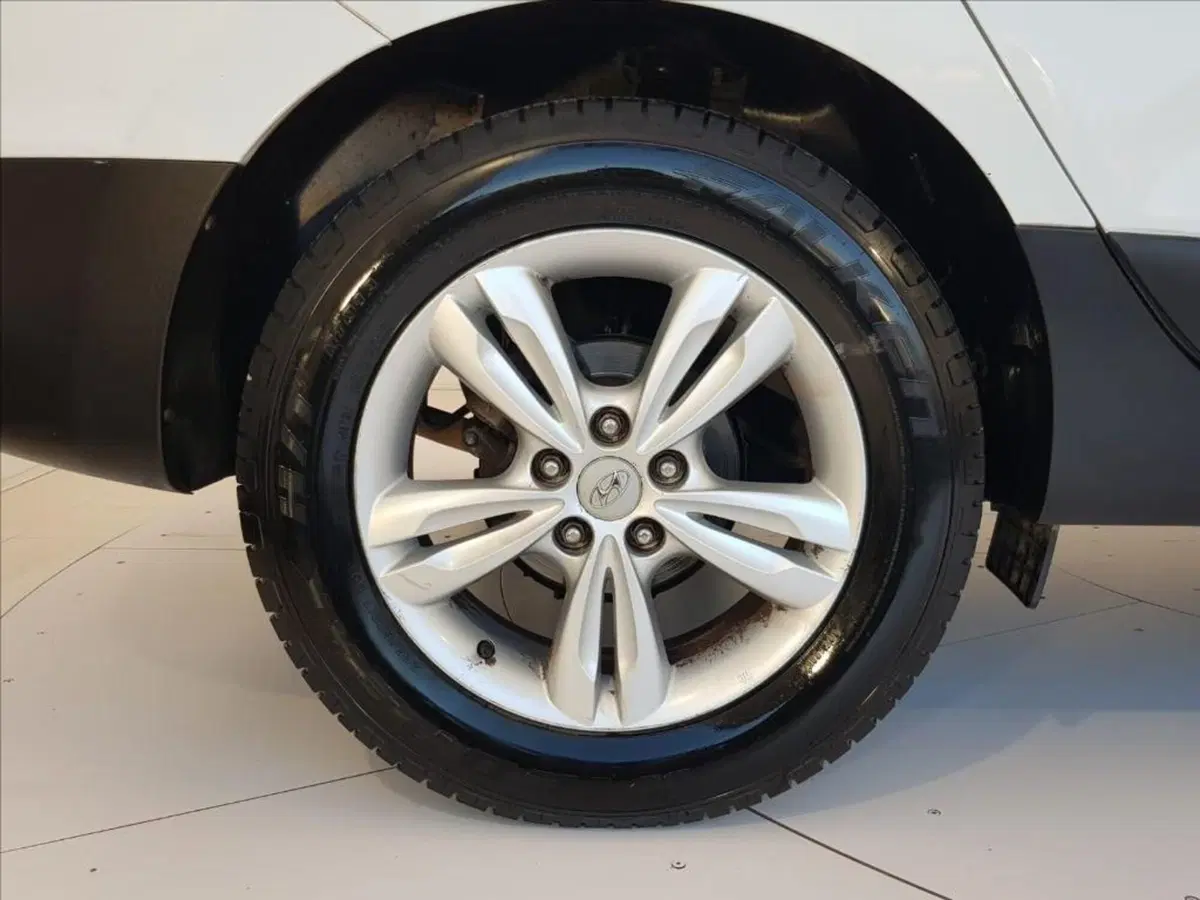 Hyundai ix35 usata a Lucca (9)