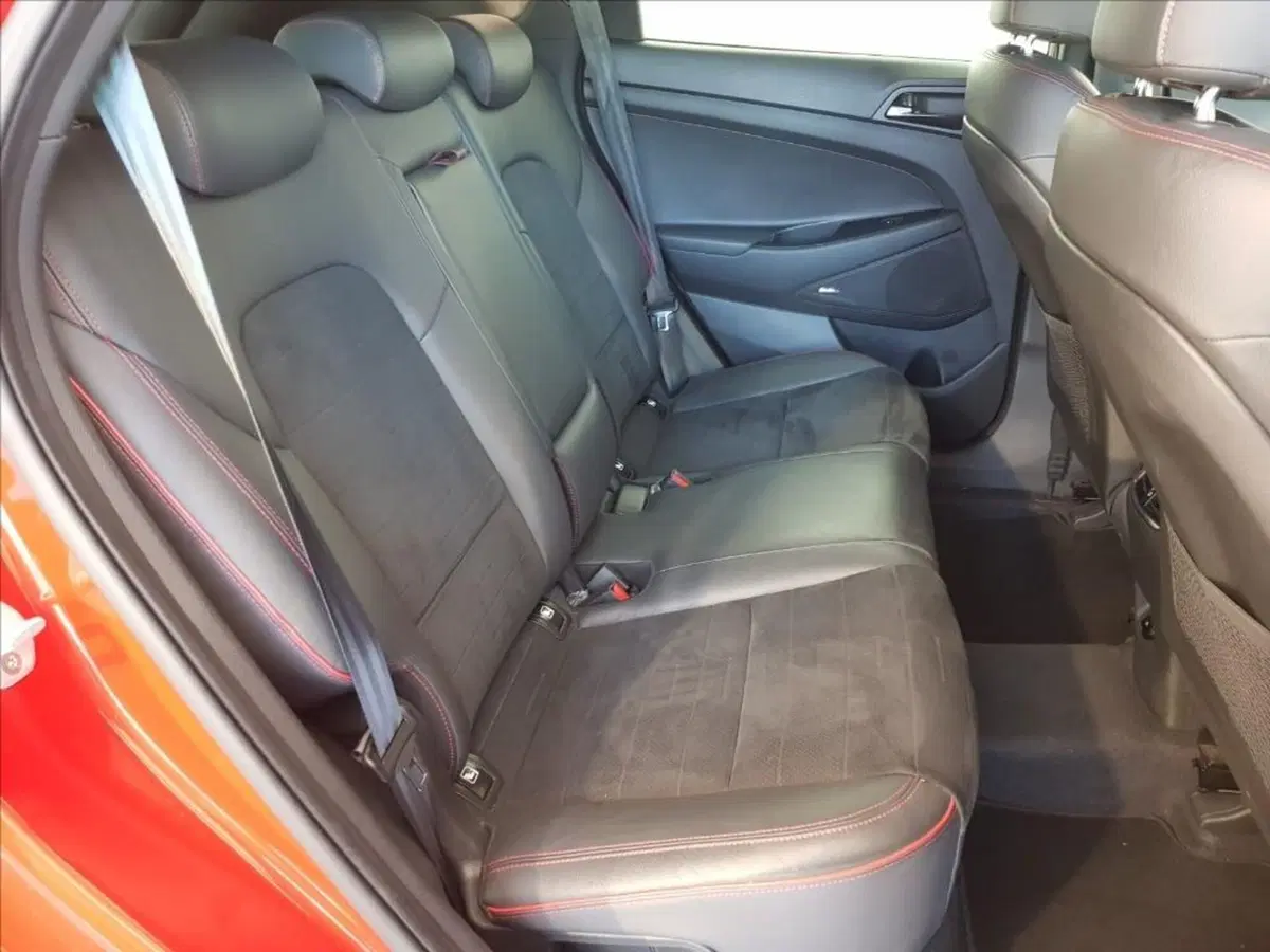 Hyundai Tucson usata a Lucca (12)