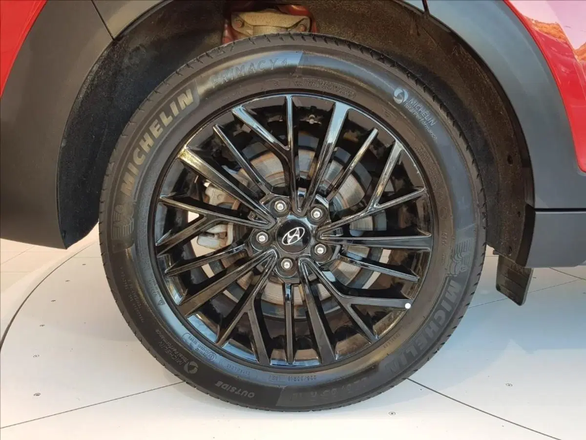 Hyundai Tucson usata a Lucca (9)