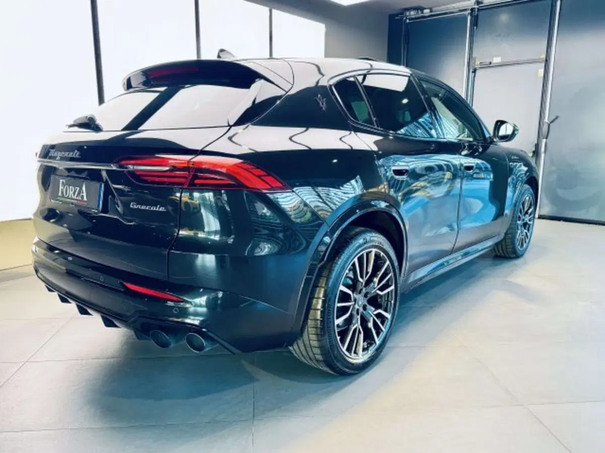 Maserati Grecale usata a Torino (7)