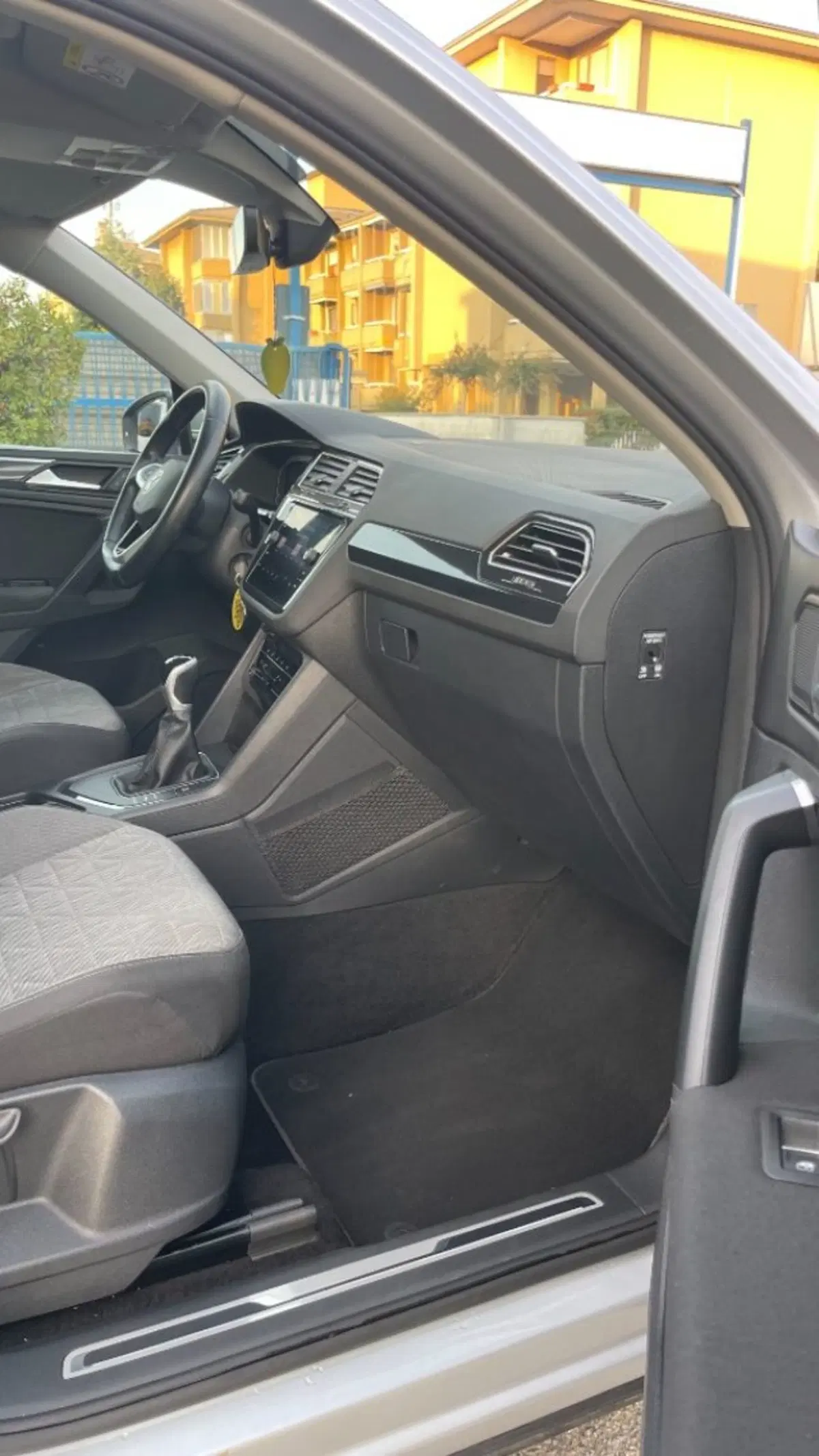 Volkswagen Tiguan usata a Novara (15)