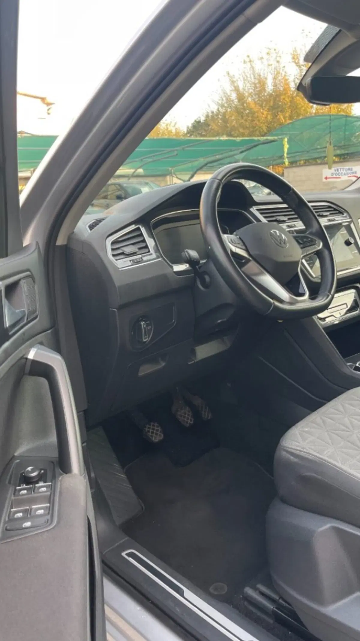 Volkswagen Tiguan usata a Novara (8)