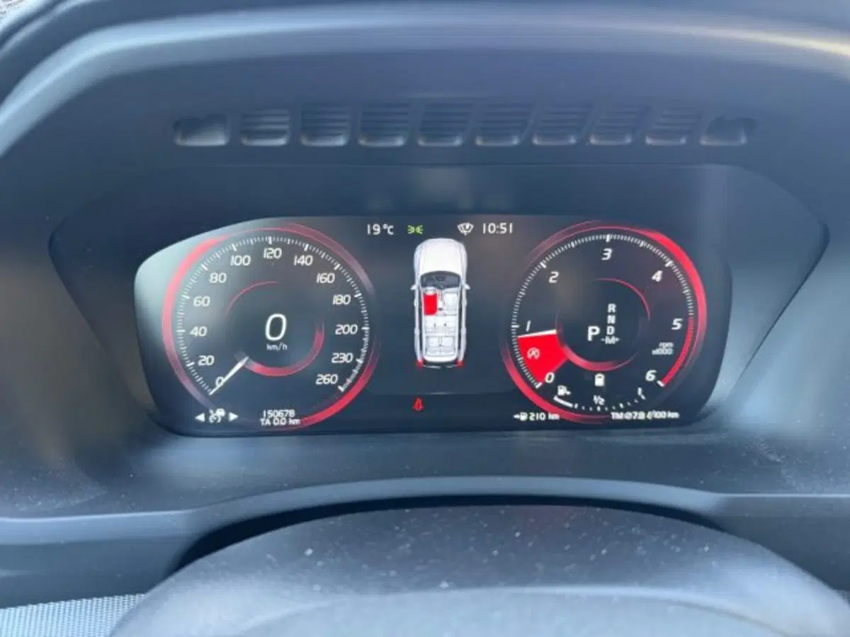 Volvo XC90 usata a Treviso (14)