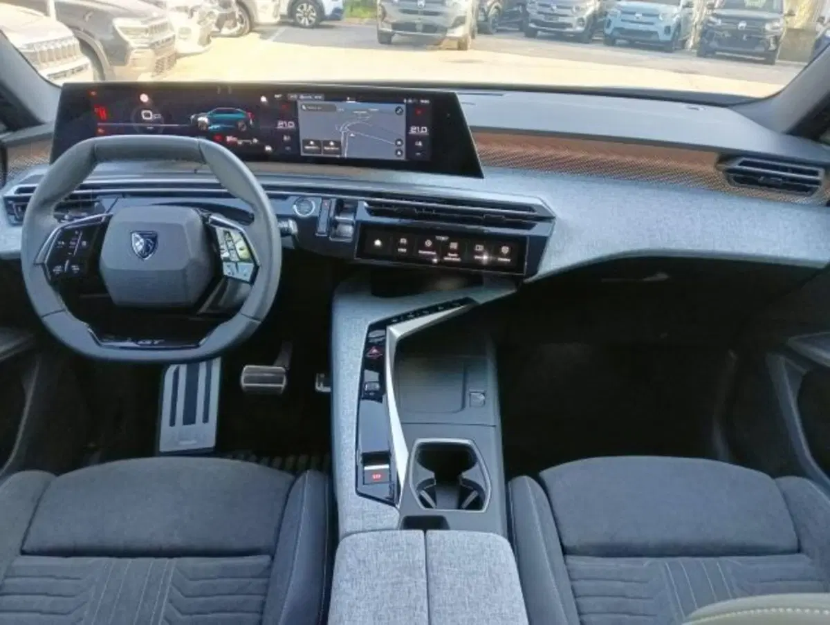 Peugeot 3008 nuova a Brescia (11)