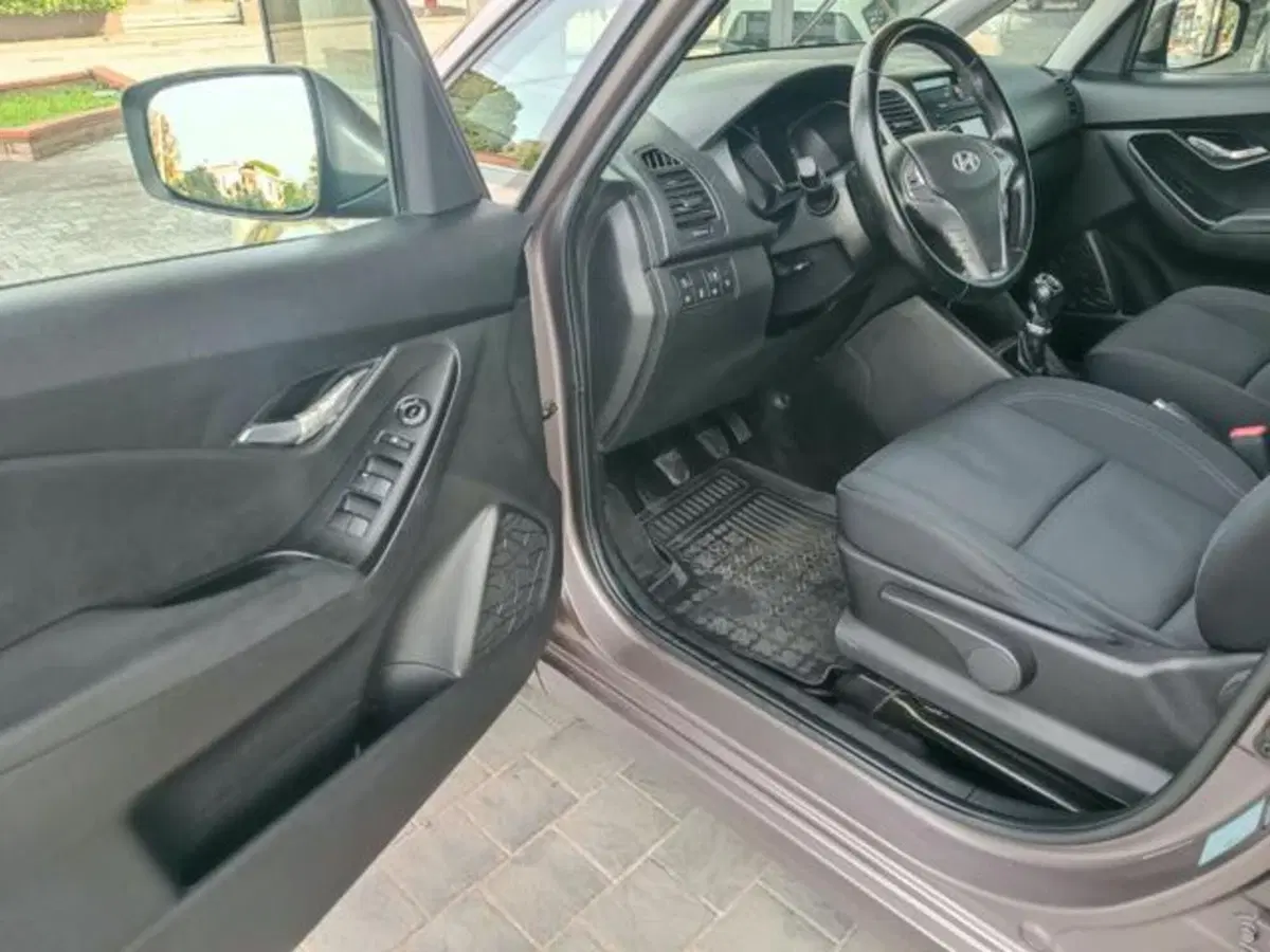 Hyundai ix20 usata a Pisa (18)