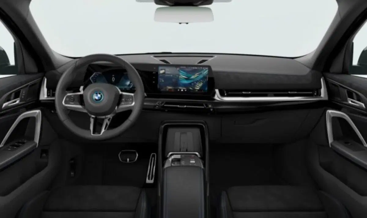 BMW iX2 nuova a Verona (4)