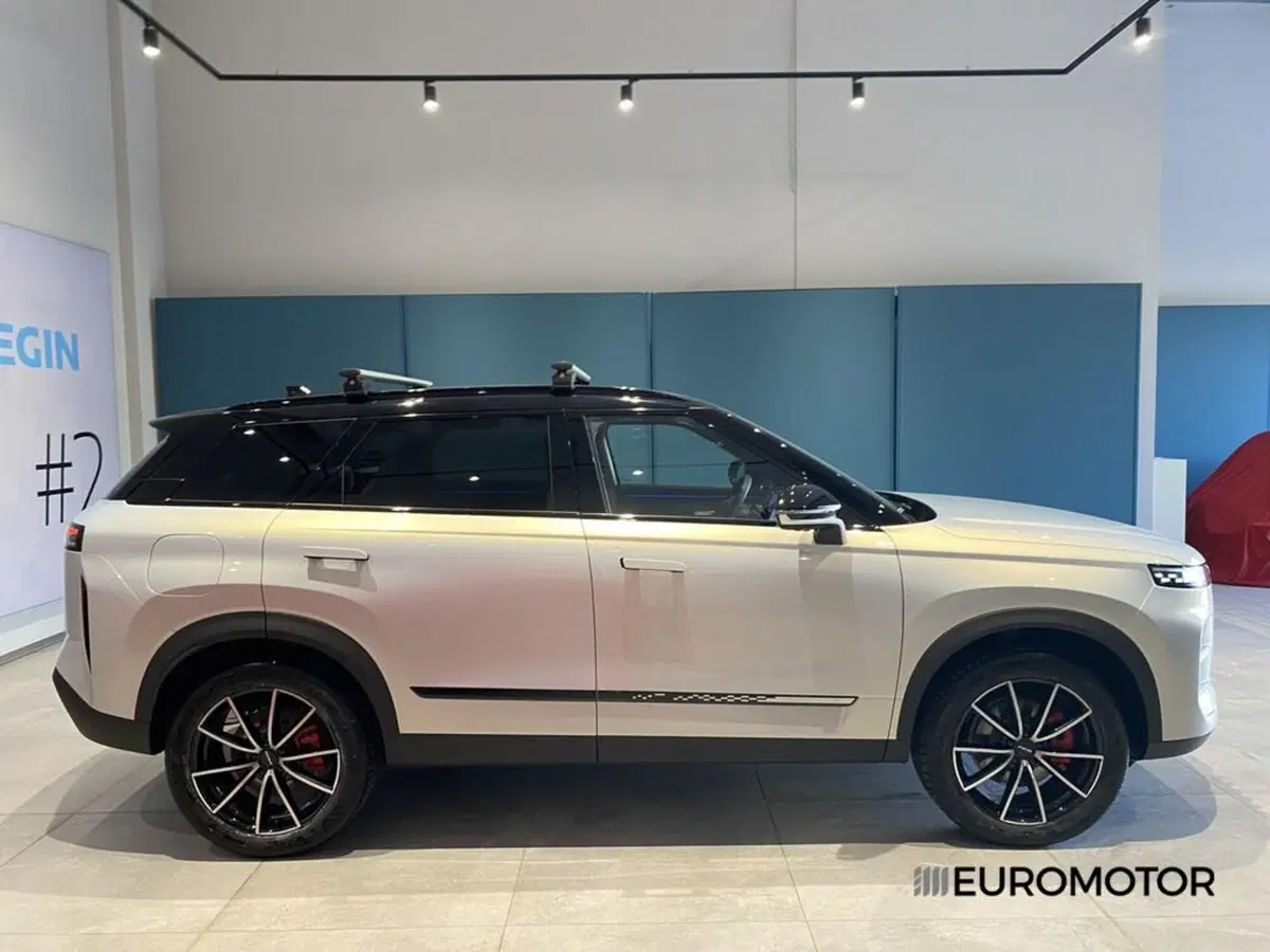 Jaecoo Jaecoo 7 Super Hybrid nuova a Bari (6)