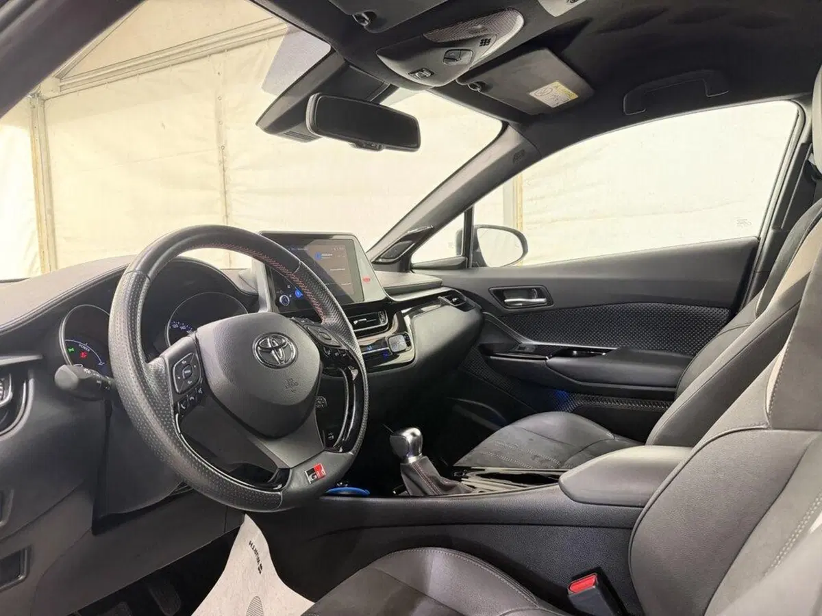 Toyota Toyota C-HR usata a Monza e Brianza (11)