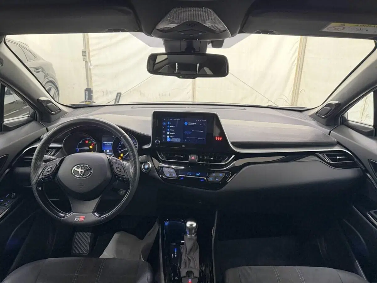 Toyota Toyota C-HR usata a Monza e Brianza (8)
