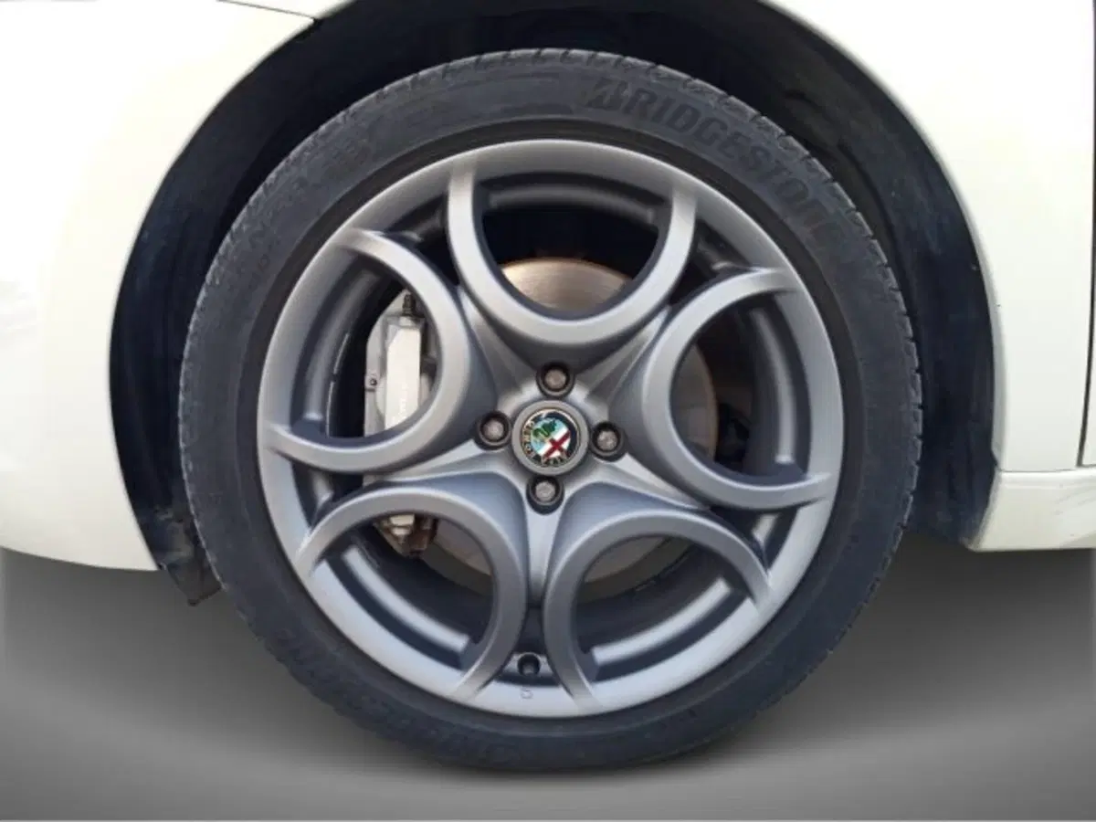 Alfa Romeo MiTo usata a Frosinone (8)