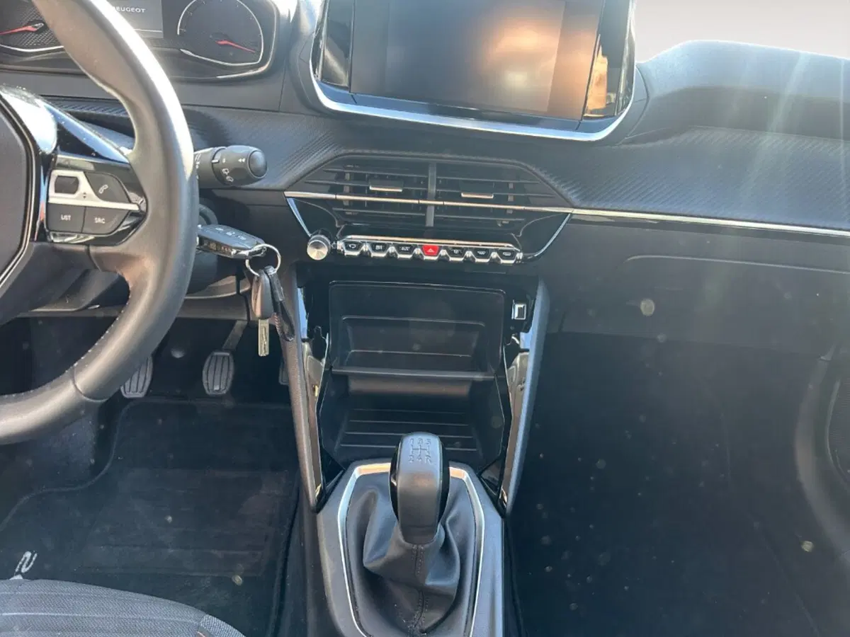Peugeot 208 usata a Verona (6)