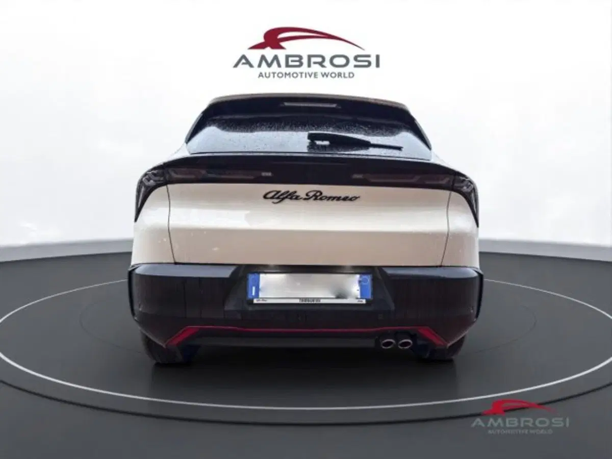 Alfa Romeo Junior nuova a Perugia (8)