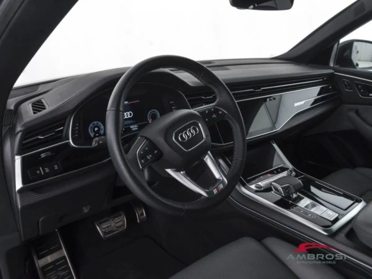Audi Q8 usata a Perugia (8)