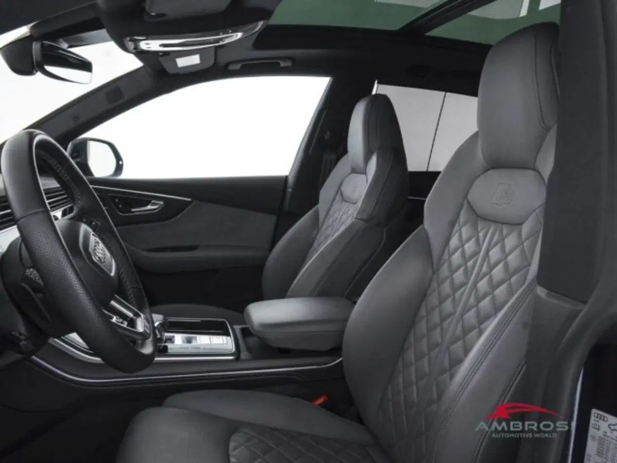 Audi Q8 usata a Perugia (9)