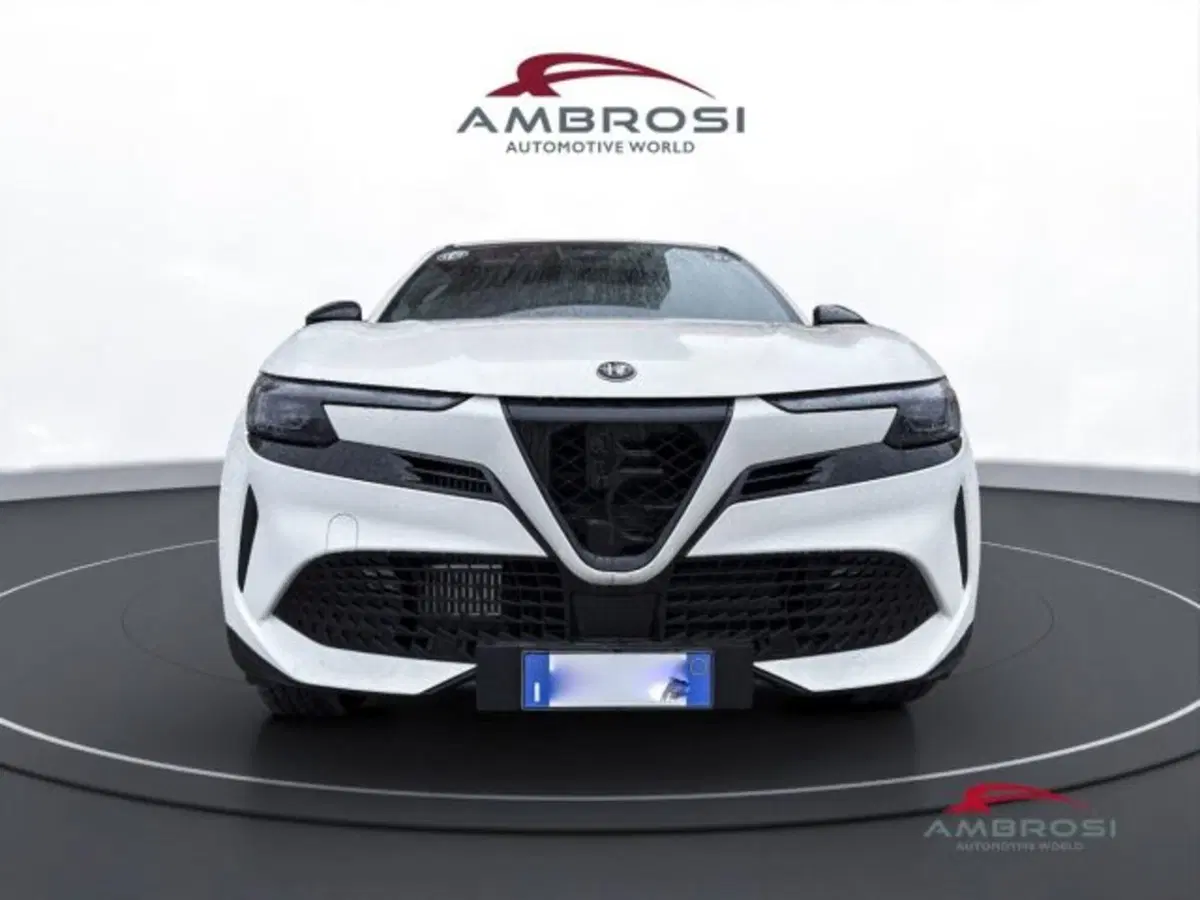 Alfa Romeo Junior nuova a Perugia (7)
