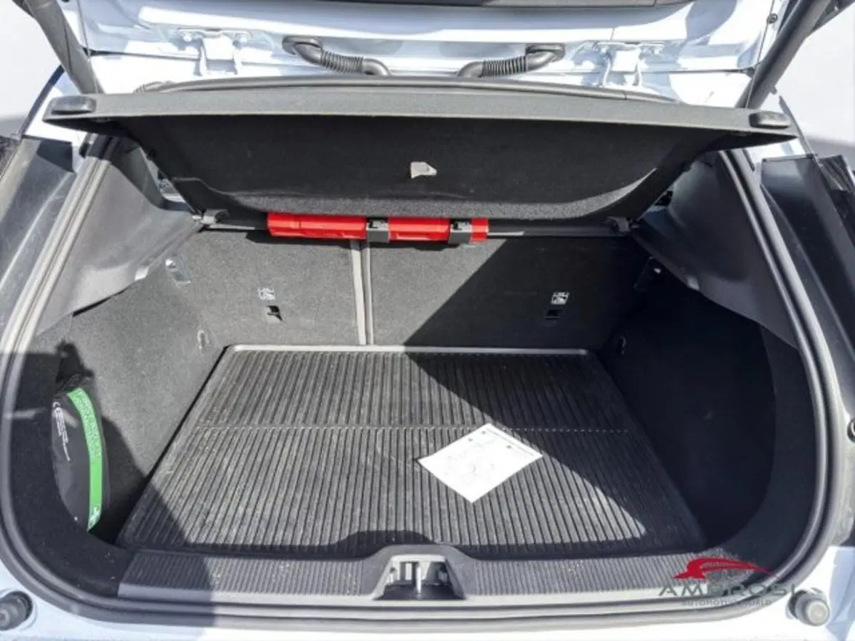Volvo EX30 usata a Perugia (9)