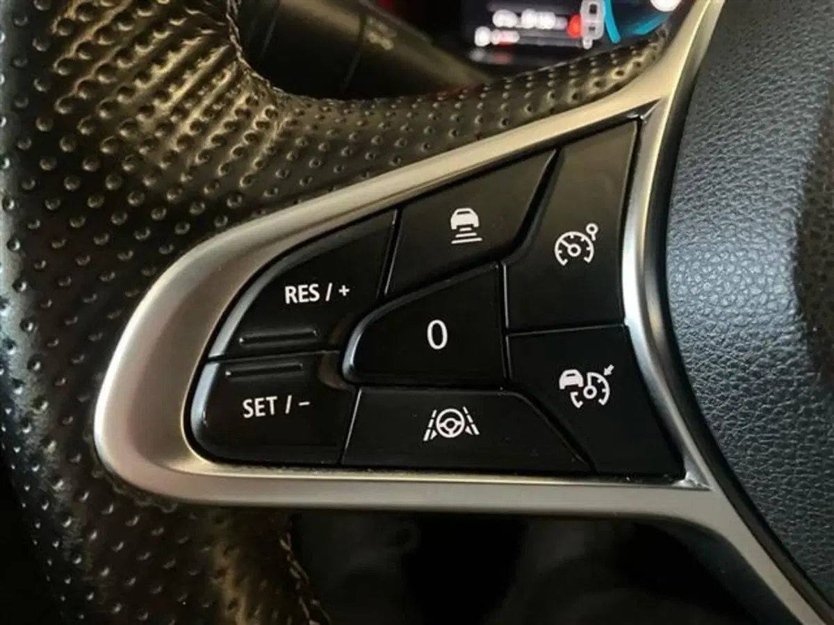 Renault Arkana usata a Como (17)
