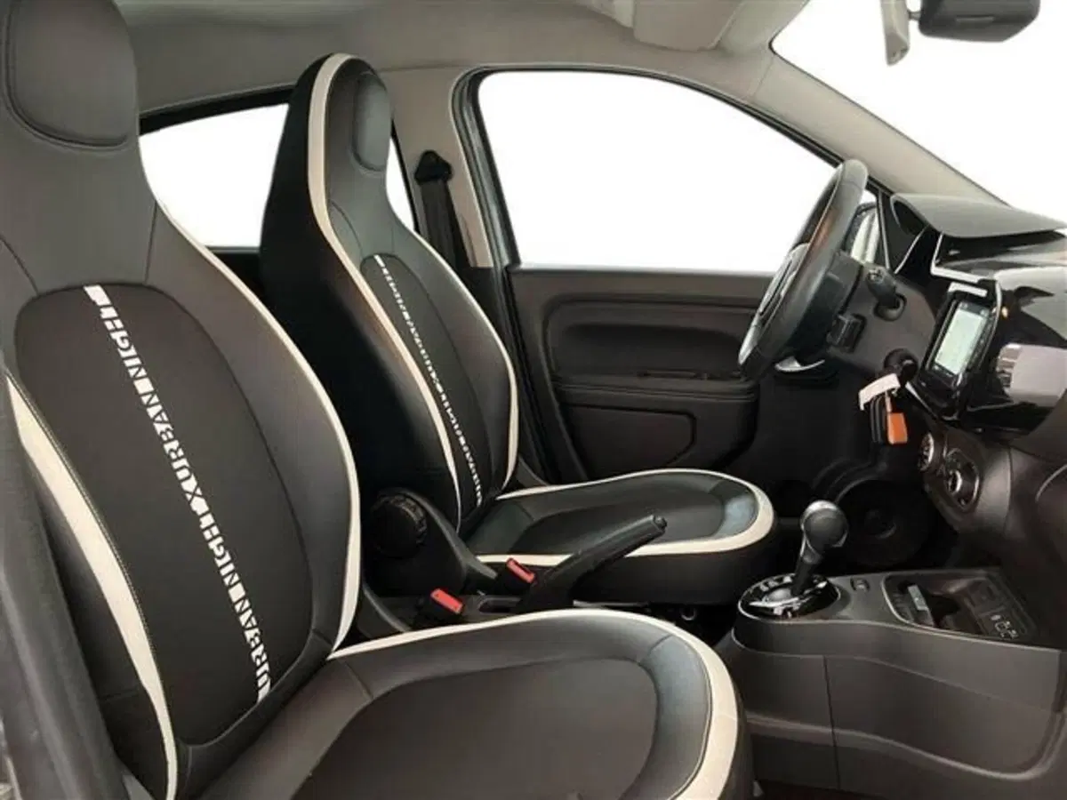 Renault Twingo usata a Como (11)