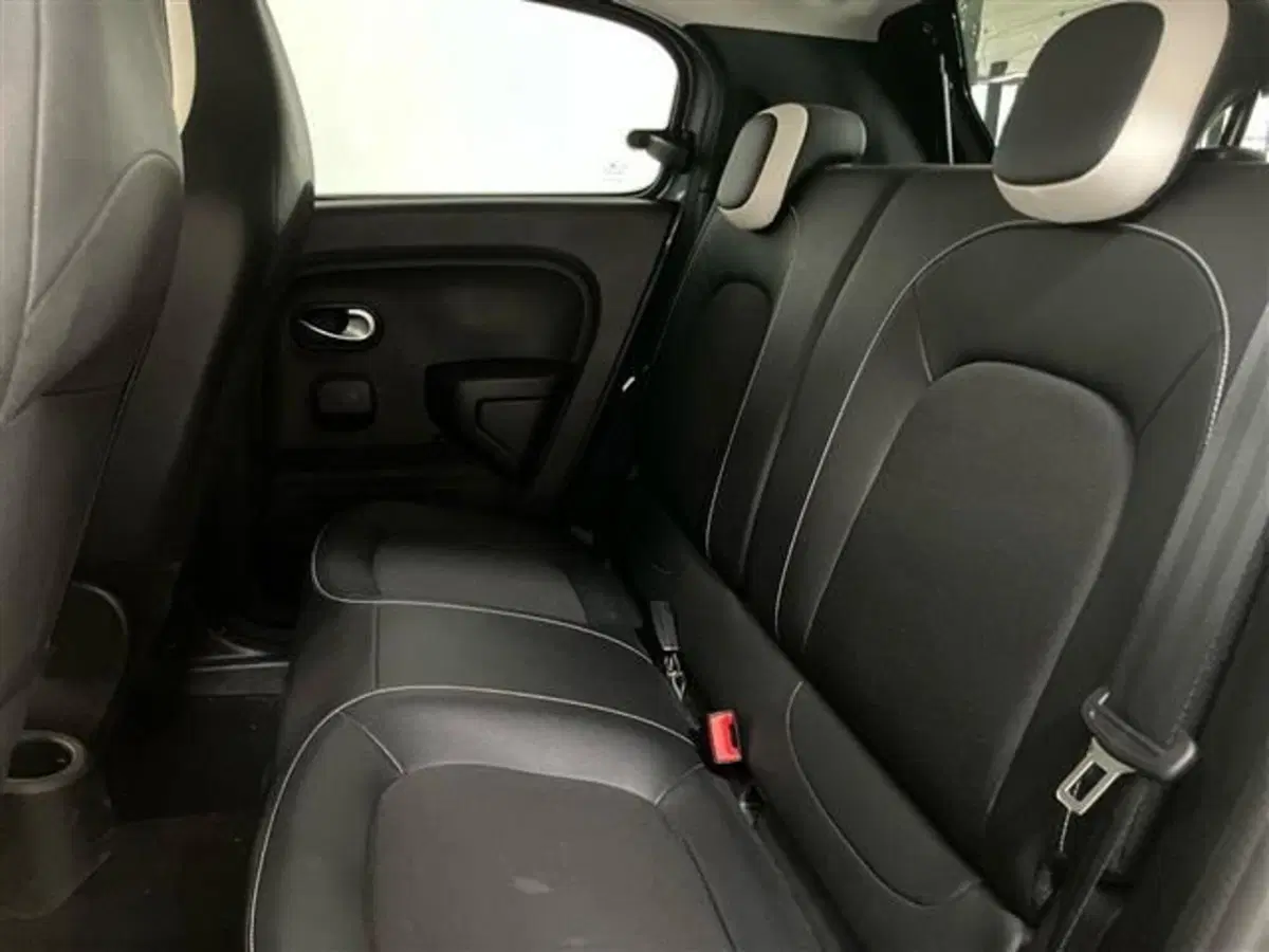Renault Twingo usata a Como (12)