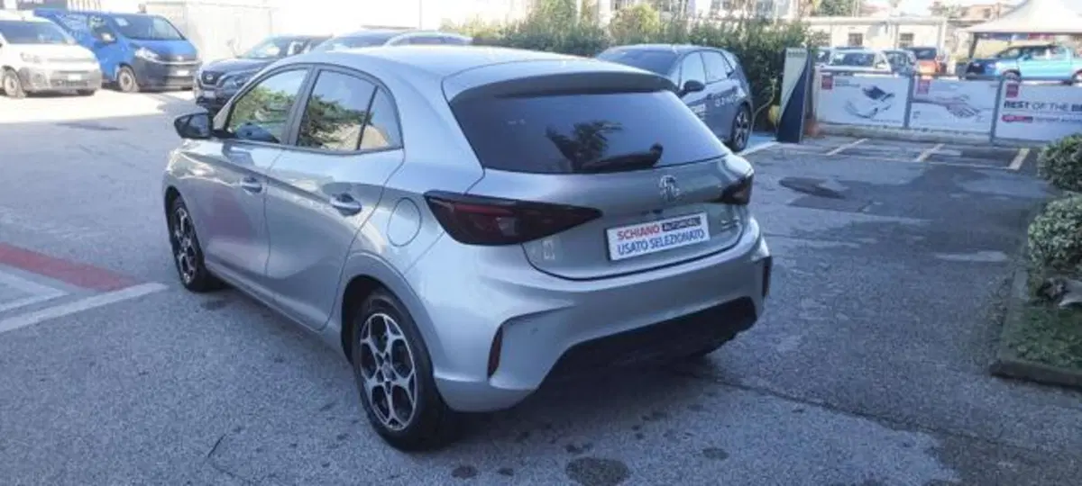 Mg MG3 usata a Napoli (4)