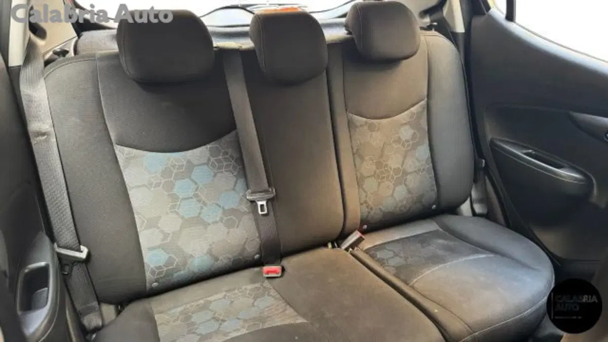 Opel Karl usata a Reggio Calabria (13)