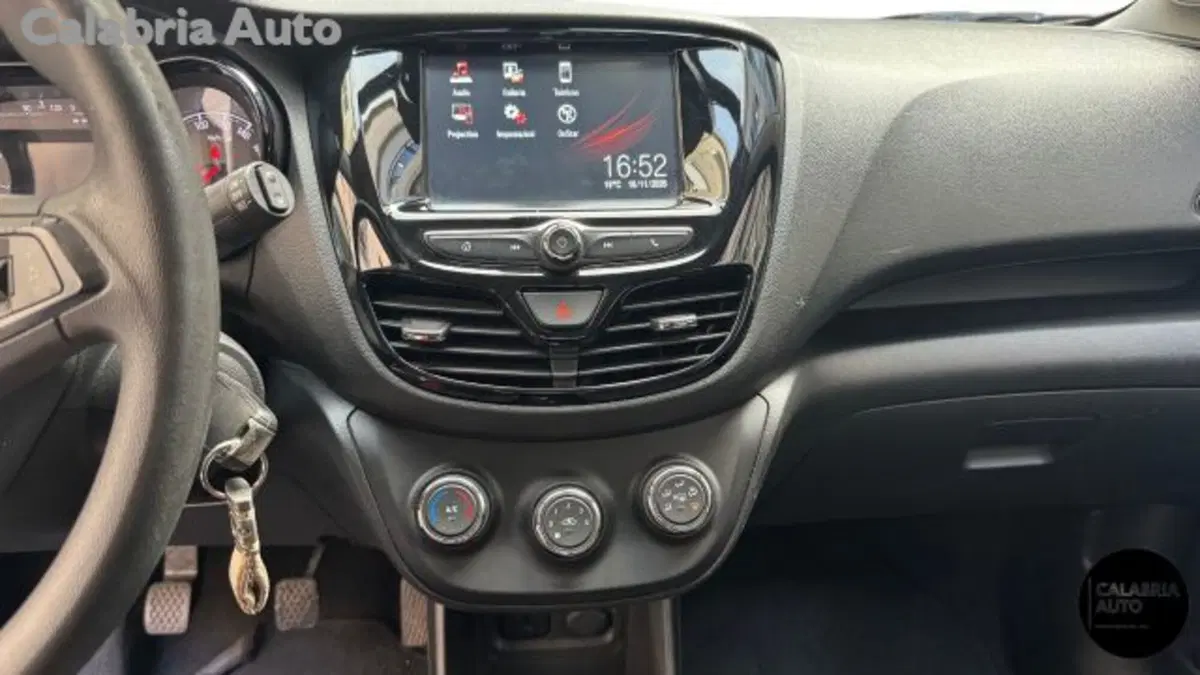 Opel Karl usata a Reggio Calabria (16)