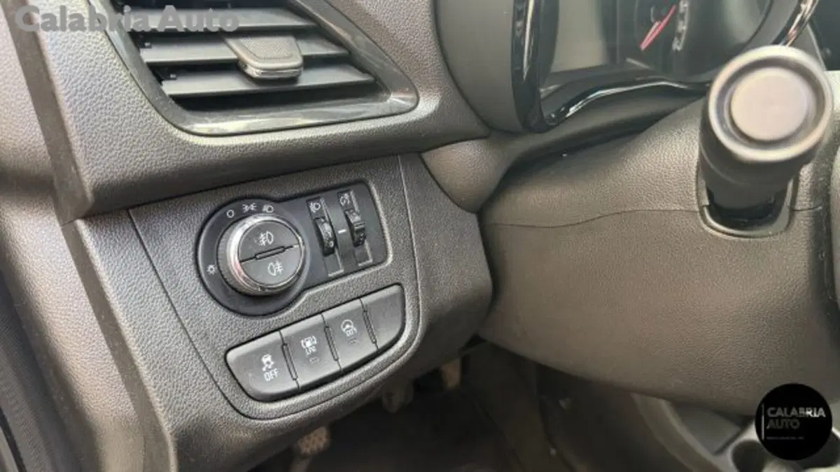 Opel Karl usata a Reggio Calabria (17)