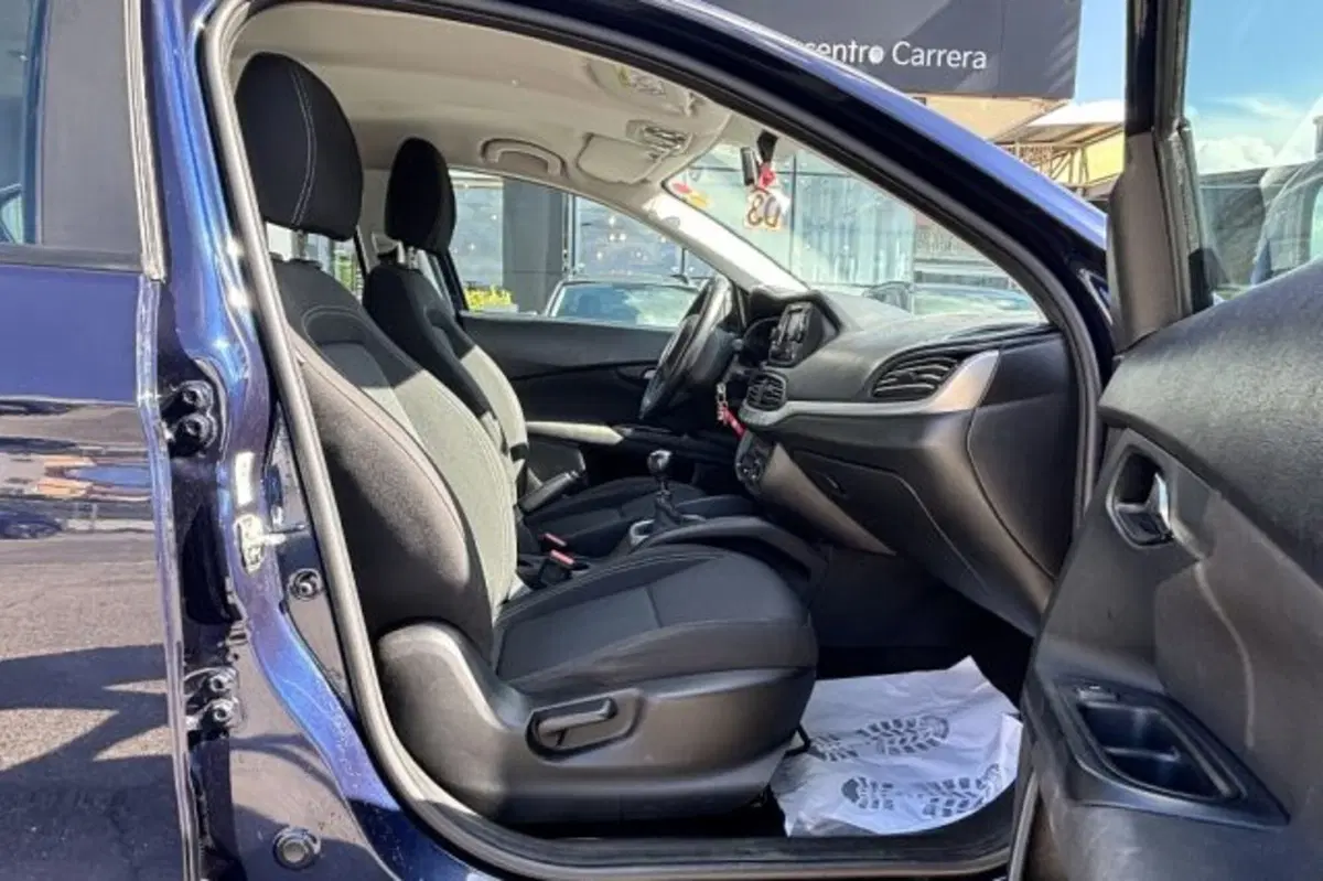 Fiat Tipo usata a Latina (8)