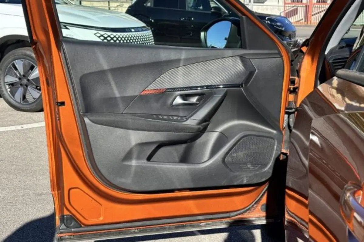 Peugeot 2008 usata a Latina (12)